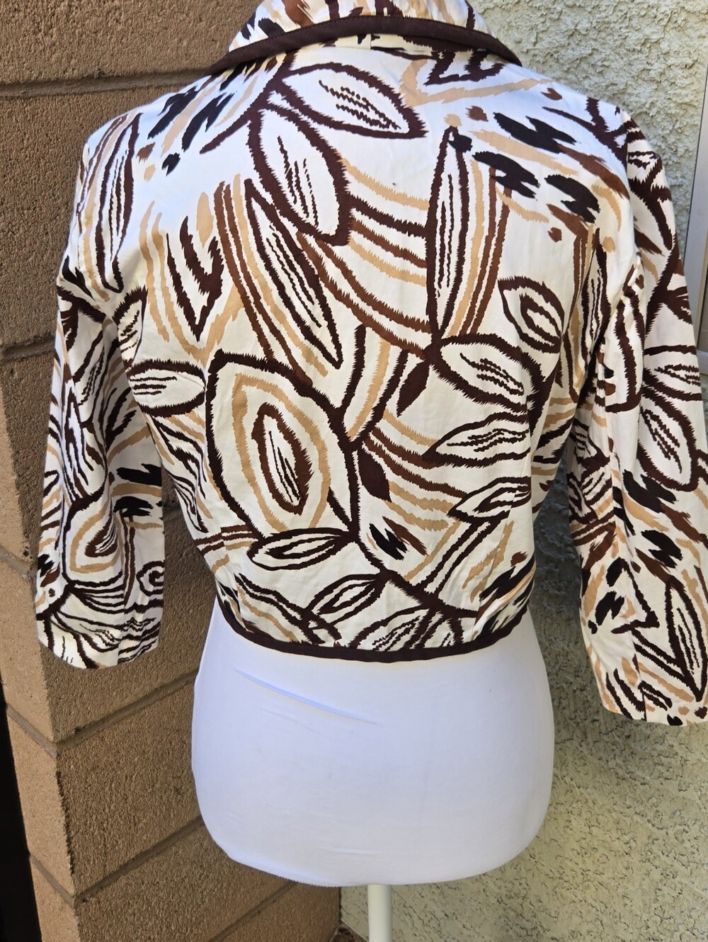 Rabbit Rabbit Rabbit Printed Cropped Bolero in Brown and Cream - Picture 5 of 8